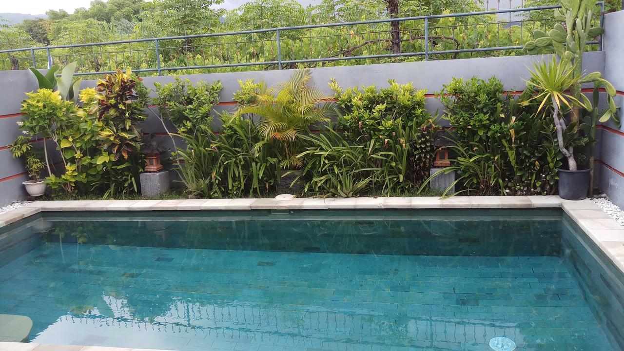 Villa Dencarik Banjar  Exterior photo